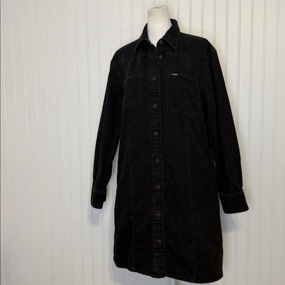 Western | Wrangler black wash denim dress with hand pockets too - Picture 2 of 14